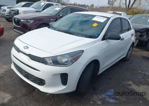 2018 Kia Rio Lx z USA, uszkodzony, nr VIN 3KPA25AB7JE090784
